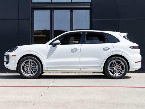 2025 Porsche Cayenne Cayenne