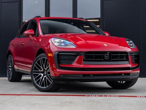 Carmine Red 2026 Porsche Macan Macan
