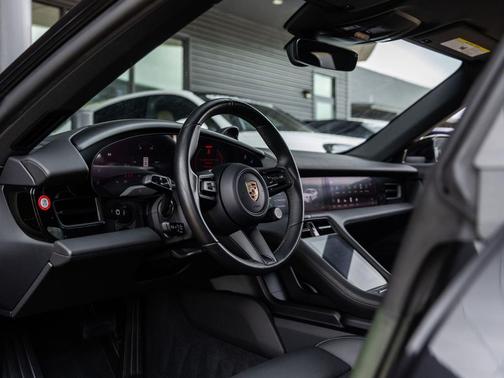 2023 Porsche Taycan 4