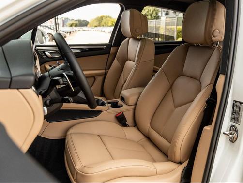 2026 Porsche Macan T