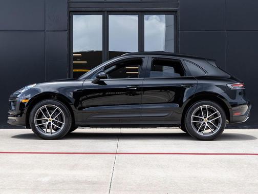 2025 Porsche Macan T
