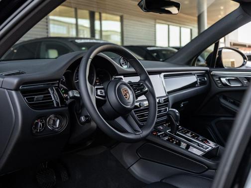 2026 Porsche Macan T