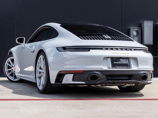 2024 Porsche 911 Carrera S