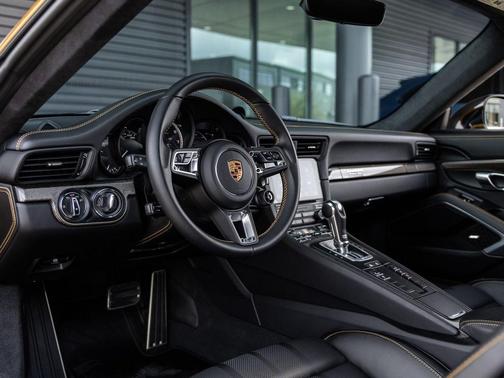 2018 Porsche 911 Turbo S