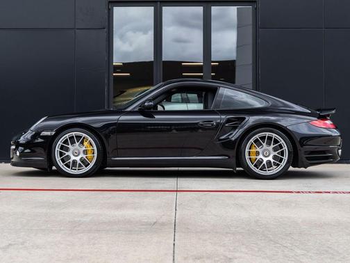 Basalt Black Metallic 2011 Porsche 911 Turbo