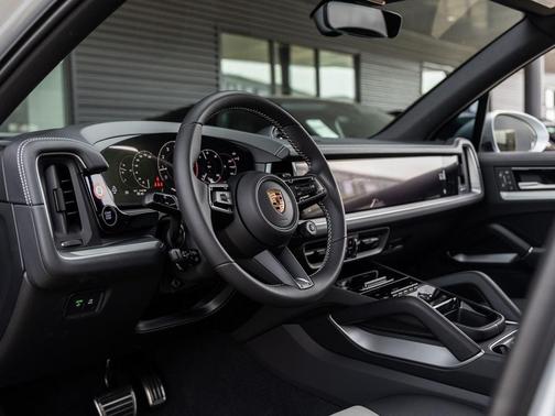 2026 Porsche Cayenne S