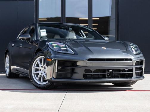 2025 Porsche Panamera 