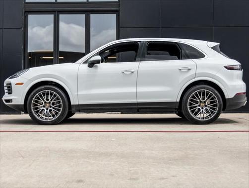 2022 Porsche Cayenne