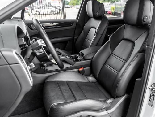 2022 Porsche Cayenne