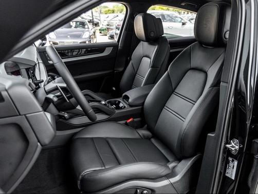 2025 Porsche Cayenne Cayenne