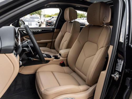 Black 2026 Porsche Macan Macan