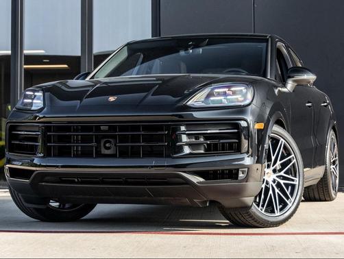 2025 Porsche Cayenne Base