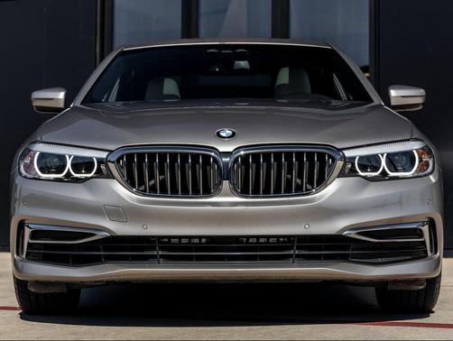 2019 BMW 540 540i