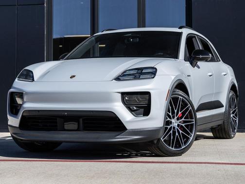 2025 Porsche Macan 4S
