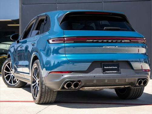 2024 Porsche Cayenne S