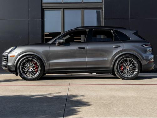 2026 Porsche Cayenne S