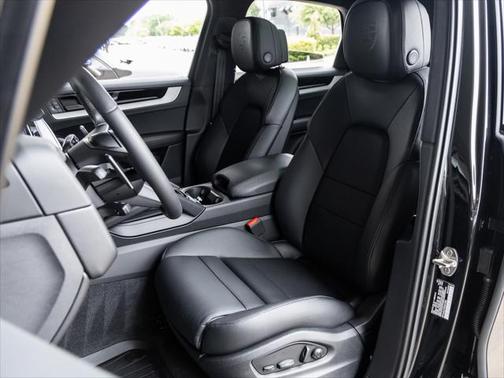 2025 Porsche Cayenne