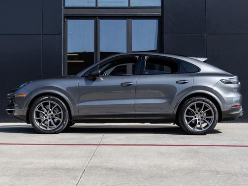 2022 Porsche Cayenne Cayenne