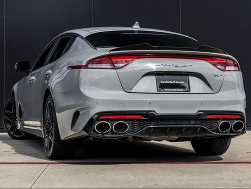 2022 Kia Stinger GT2