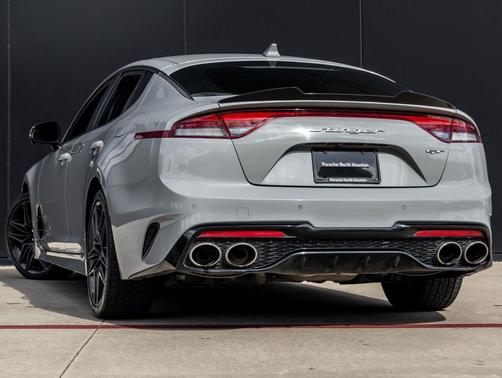 2022 Kia Stinger GT2