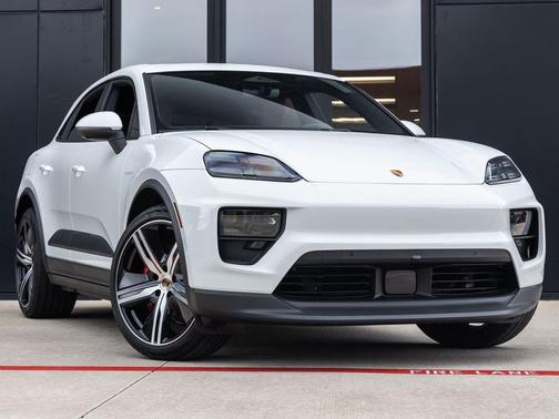 White 2025 Porsche Macan Macan Electric 4