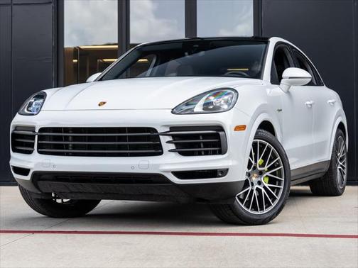 2022 Porsche Cayenne Platinum Edition