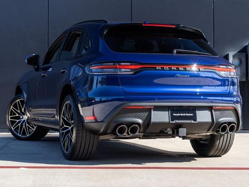 2026 Porsche Macan 