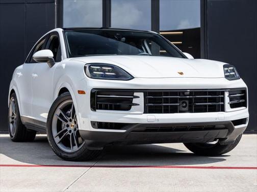 2024 Porsche Cayenne Base (Tiptronic)