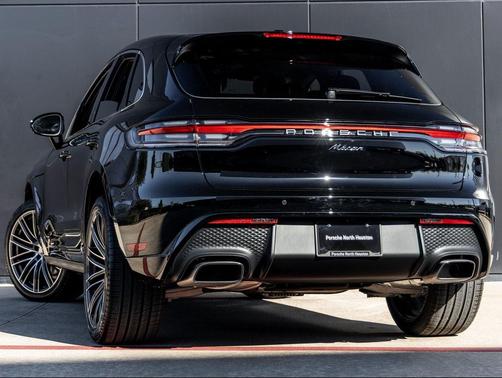 2026 Porsche Macan 