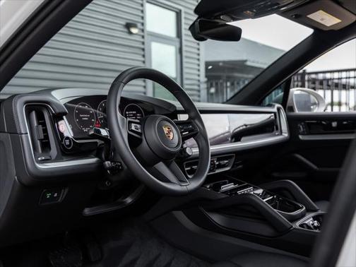 2025 Porsche Cayenne