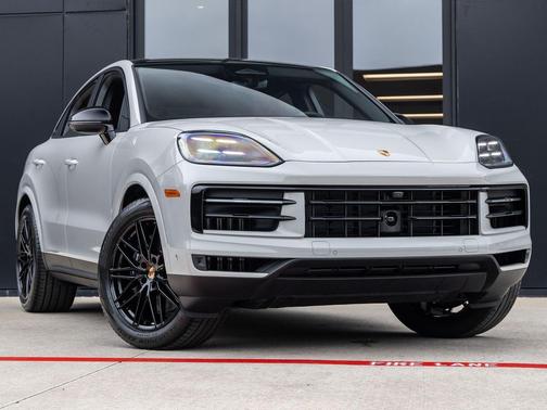 Chalk 2026 Porsche Cayenne Cayenne