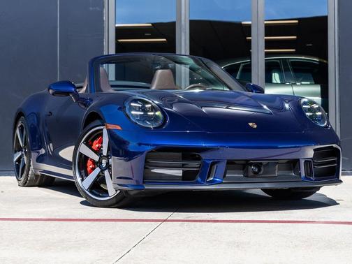 2026 Porsche 911 Carrera 4S Cabriolet