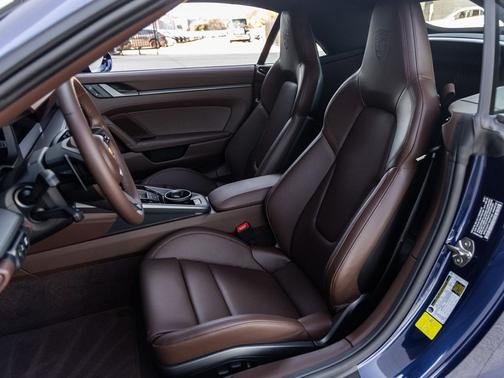 2026 Porsche 911 Carrera 4S Cabriolet