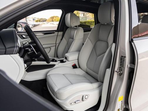 2026 Porsche Macan T