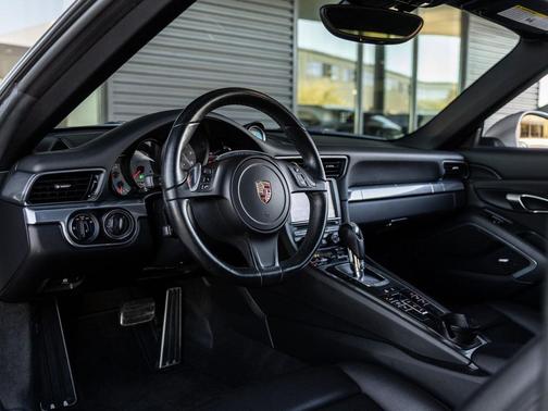 2013 Porsche 911 Carrera