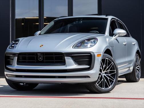 2022 Porsche Macan Base