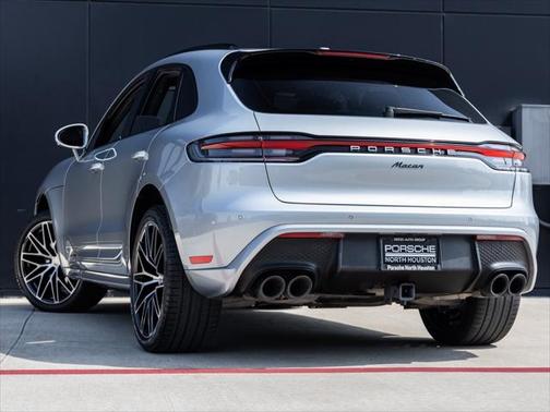 2022 Porsche Macan Base