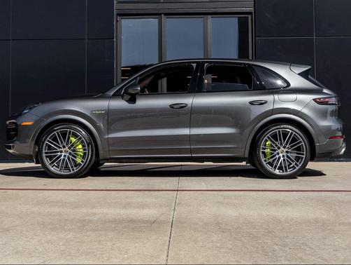 2023 Porsche Cayenne Cayenne Turbo S E-Hybrid