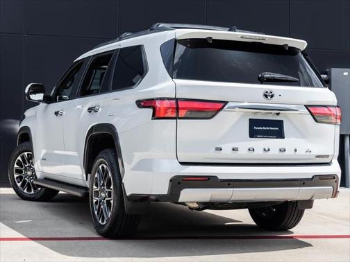 2025 Toyota Sequoia SR5