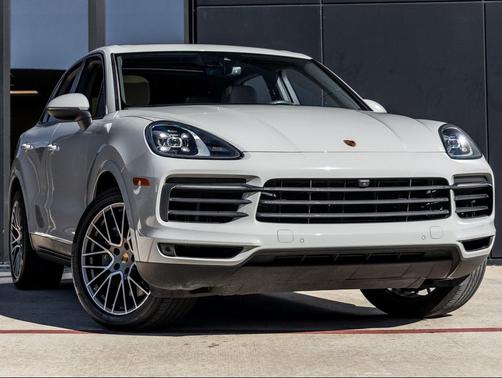 2023 Porsche Cayenne Platinum Edition