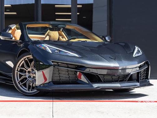 Black Granite Metallic 2024 Chevrolet Corvette Z06