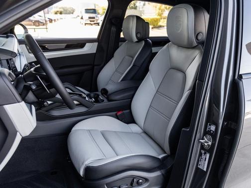 2026 Porsche Cayenne Cayenne E-Hybrid