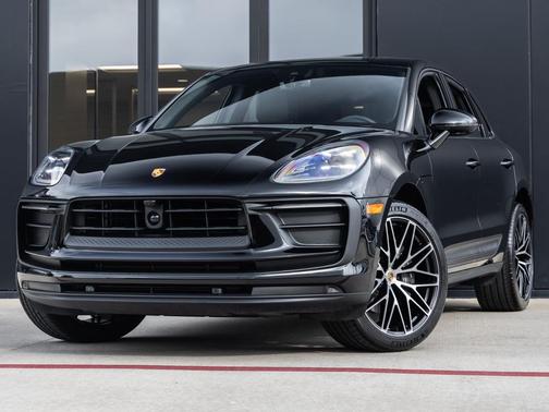 2025 Porsche Macan T