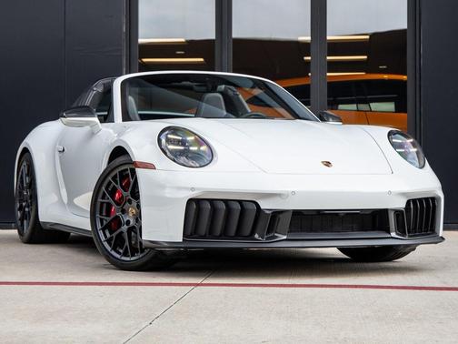 2025 Porsche 911 Targa 4 GTS