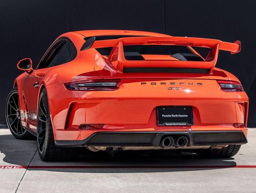 Lava Orange 2018 Porsche 911 GT3