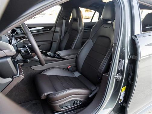 2025 Porsche Panamera