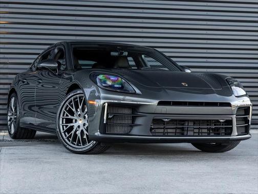 2025 Porsche Panamera