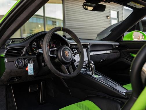 2019 Porsche 911 GT3 RS