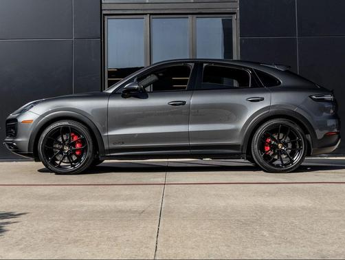 2022 Porsche Cayenne GTS