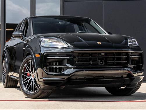 2025 Porsche Cayenne S